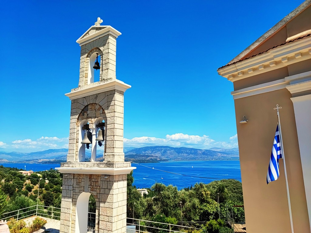 Foto: Ιερός Ναός Αγίου Κωνσταντίνου και Ελένης - Gimari (Ionian Islands), Grecia