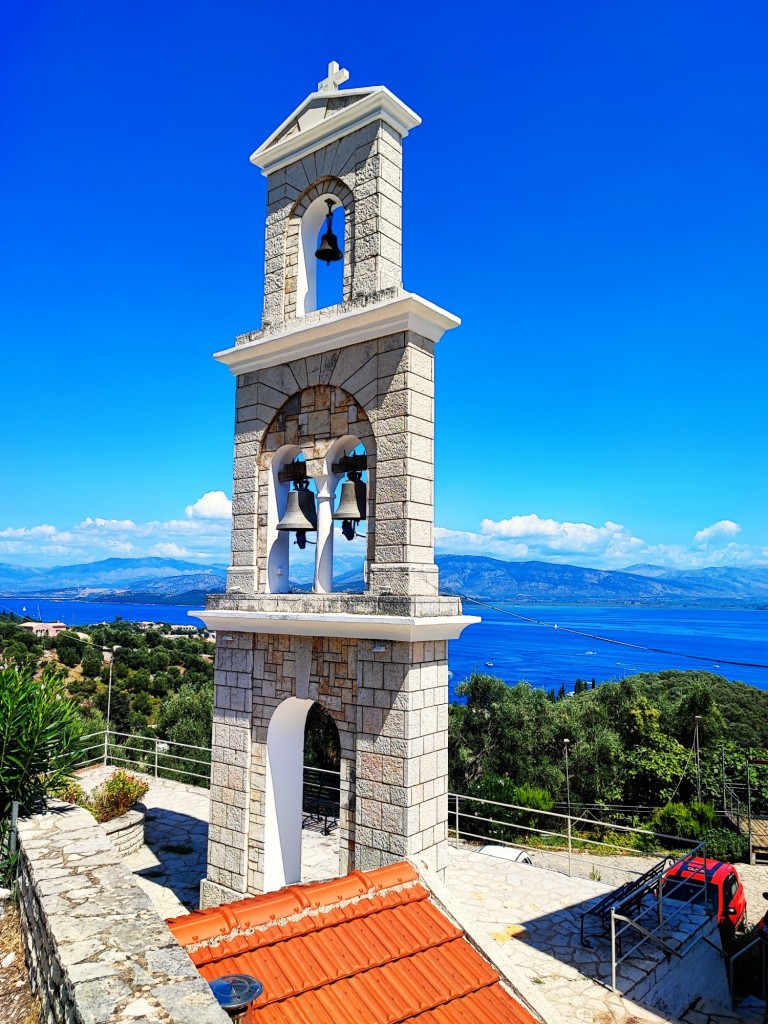 Foto: Ιερός Ναός Αγίου Κωνσταντίνου και Ελένης - Gimari (Ionian Islands), Grecia