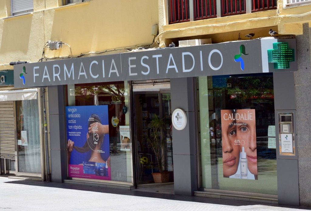 Foto: Farmacia Estadio del Ldo. Carlos Torre Beltrami - Cádiz (Andalucía), España