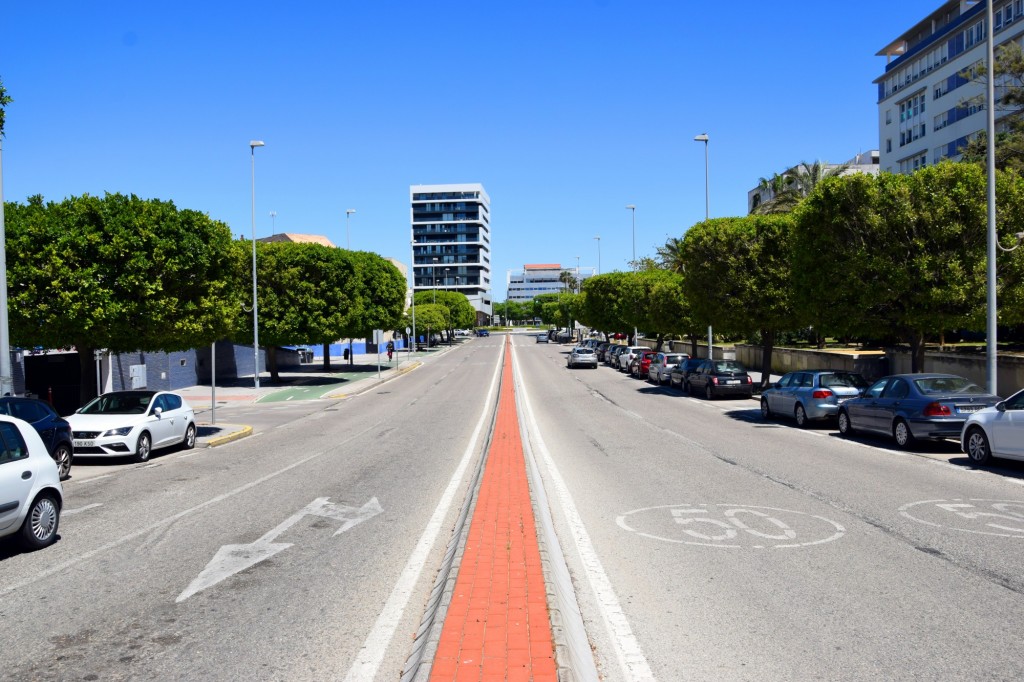Foto: Avenida Ciudad A Coruña - Cádiz (Andalucía), España