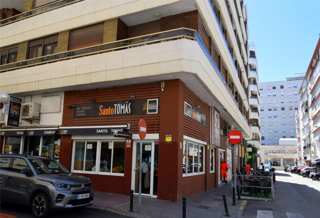 Foto: Cervecería Santo Tomás - Cádiz (Andalucía), España