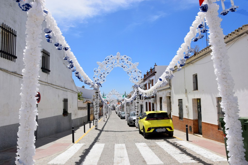 Foto: Calle Cochinos - Carrión de los Céspedes (Sevilla), España