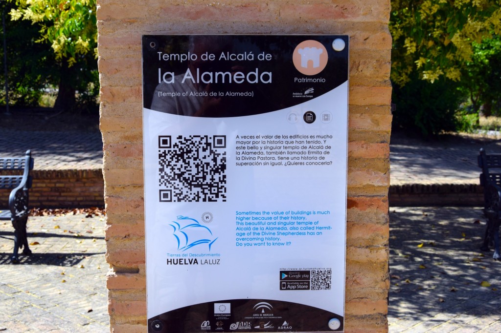 Foto: Qr y leyenda del Templo - Chucena (Huelva), España