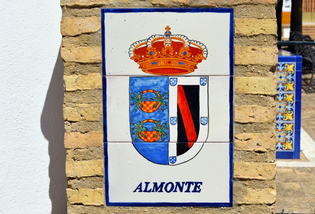 Foto: Escudo de Almonte - Chucena (Huelva), España