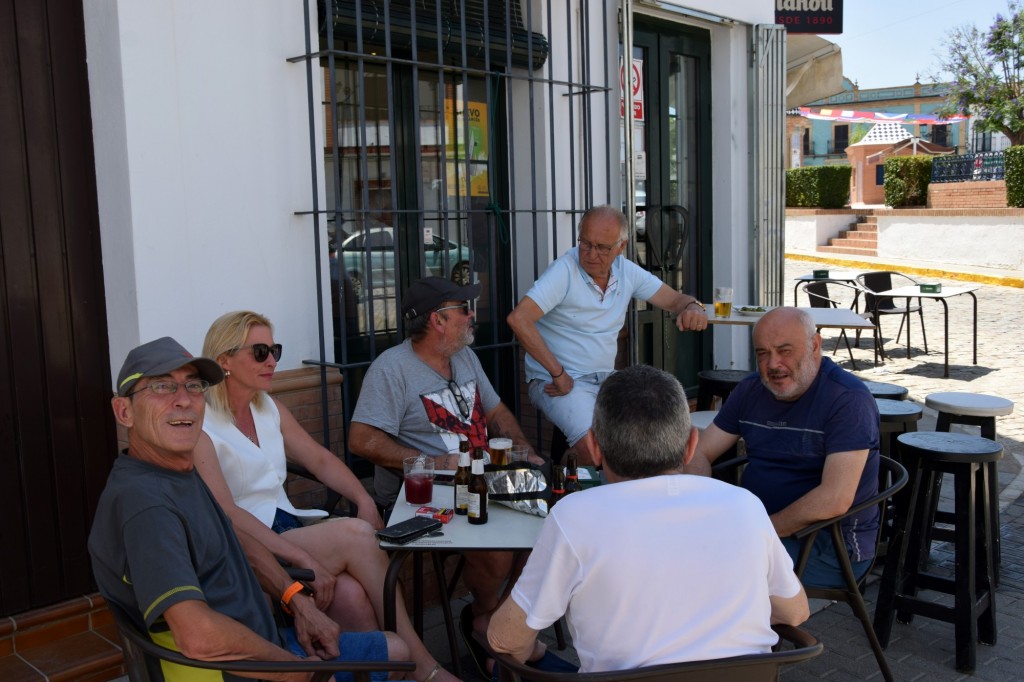 Foto: Reunión de amigos - Manzanilla (Huelva), España