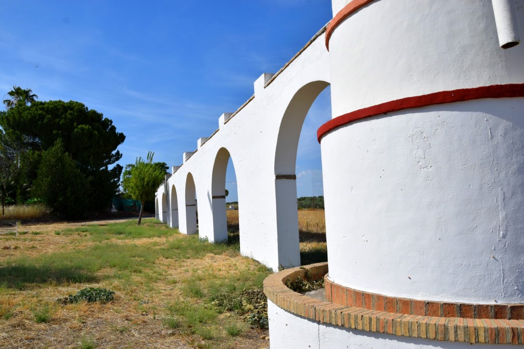 Foto: Infraestructura hidráulicas de la antigua Itálica - Aldea de Tujena (Huelva), España
