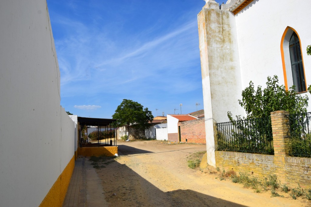 Foto: Calle La Encina - Aldea de Tujena (Huelva), España