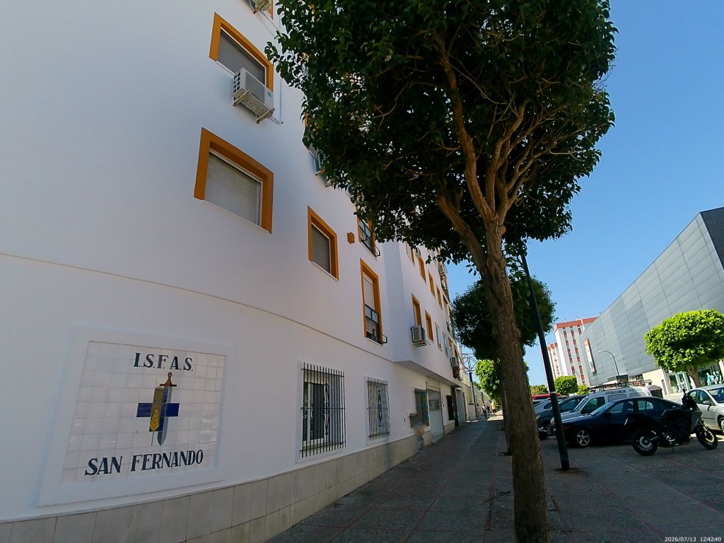Foto: Edificio ISFAS - San Fernando (Cádiz), España