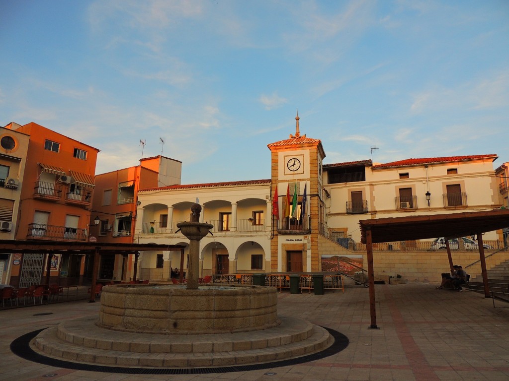 Foto: Plaza del Ayuntamiento - Logrosan (Cáceres), España
