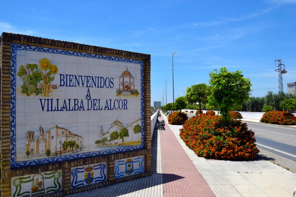 Foto: Bienvenida por Calle Almirante Pinzón - Villalba del Alcor (Huelva), España