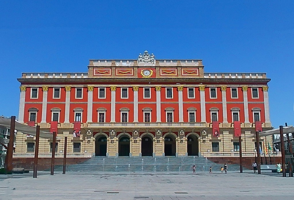 Foto: Frontal del Ayuntamiento - San Fernando (Cádiz), España