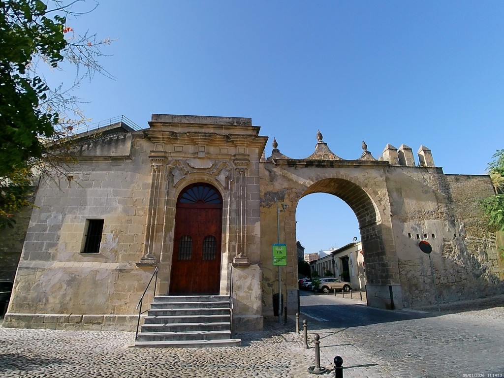 Foto: Muralla y Arco del Arroyo - Jerez de la Frontera (Cádiz), España