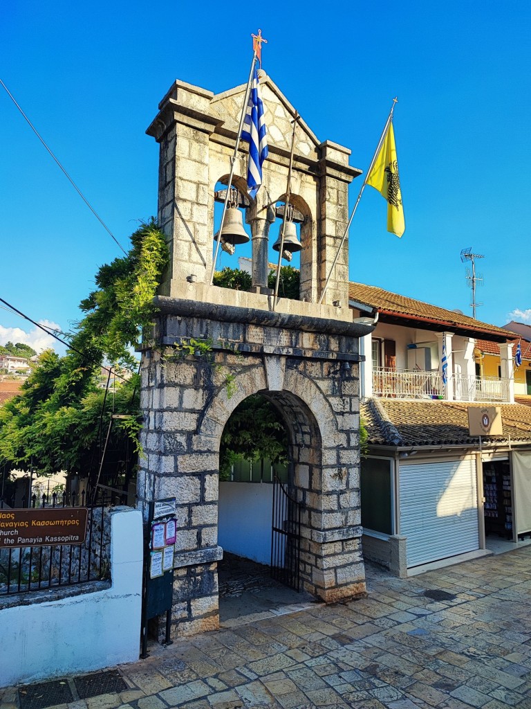 Foto: Ιερός Ναός Παναγίας Κασσωπίτρας - Κασσιόπη (Ionian Islands), Grecia