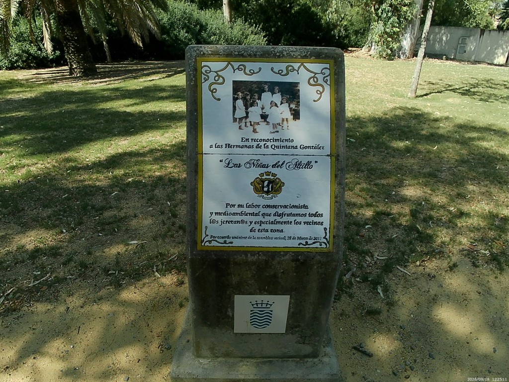 Foto: En Reconocimiento de las Hermanas Quintana González - Jerez de la Frontera (Cádiz), España