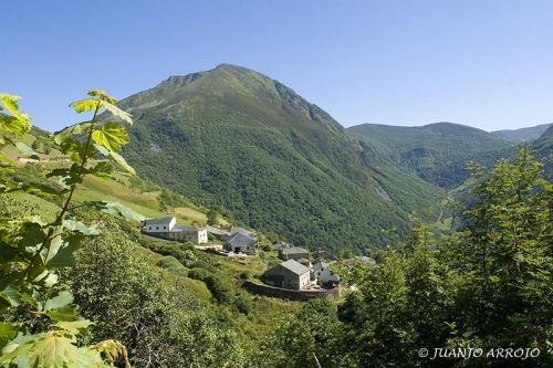 Foto de Cangas del Narcea (Asturias), España