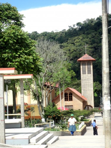 Foto: Iglesia De Villarica - Villarica (Pasco), Perú