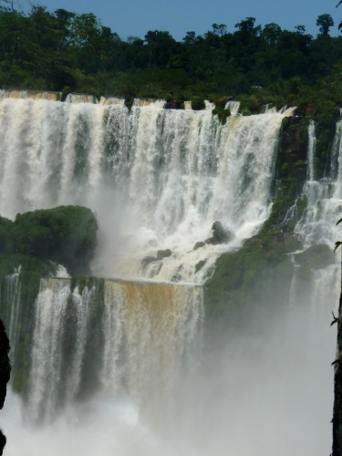 Foto: Saltos en panorámica. - Cataratas del Iguazú (Misiones), Argentina