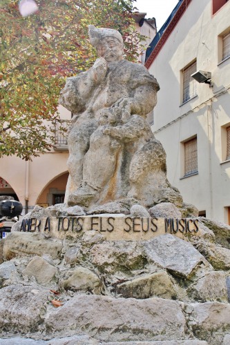 Foto: Monumento - Amer (Girona), España