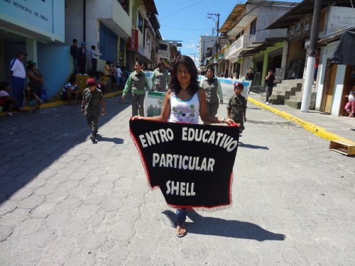 Foto: Centro educativo particular Shell - Shell (Pastaza), Ecuador
