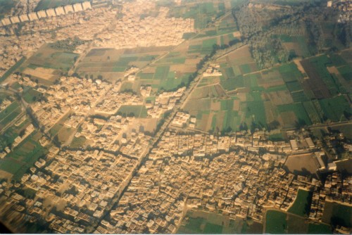 Foto: Aerial View - Village near Cairo (Al Qāhirah), Egipto