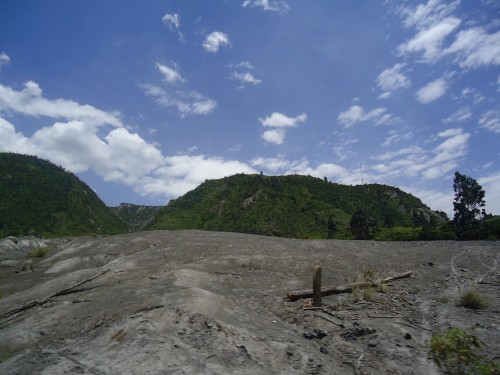 Foto: Material dejado por la erupción - Bilbao (Chimborazo), Ecuador
