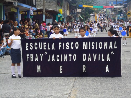 Foto: Escuela Fray Jacinto Davila. - Mera (Pastaza), Ecuador