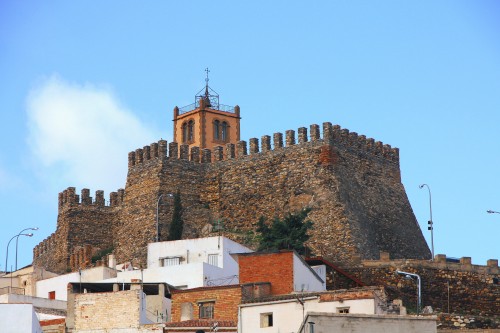 Foto: El castillo en los más alto - Serón (Almería), España