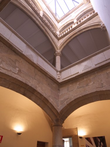 Foto: Palacio del XVI. Patio - Cáceres (Extremadura), España