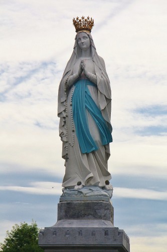Foto: Estatua de la Virgen - Lourdes (Midi-Pyrénées), Francia