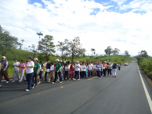 Foto: Caminata - Simón Bilívar (Pastaza), Ecuador
