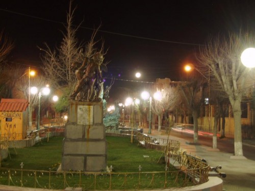 Foto: Avenida Villarroel invierno 2011 por la noche - Oruro, Bolivia