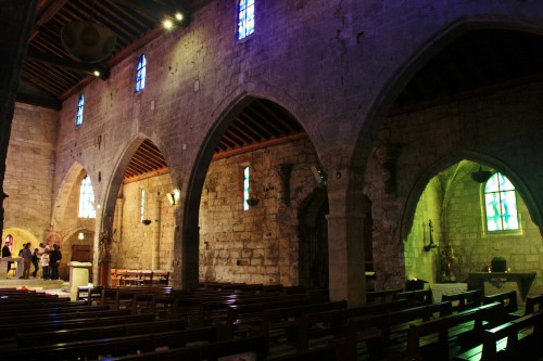 Foto: Iglesia de la ciudad amurallada - Aigues-Mortes (Languedoc-Roussillon), Francia