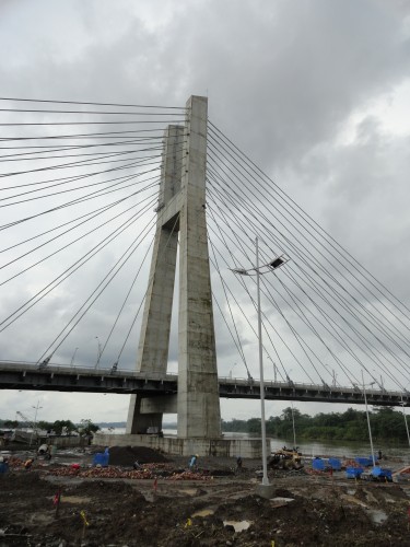 Foto: Estructura el nuevo puente - El Coca (Orellana), Ecuador