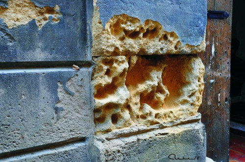 Foto: erosion de la fachada - Aix en Provence, Francia
