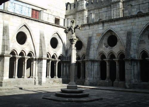 Foto: CLAUSTRO DE LA CATEDRAL - O Porto (Porto), Portugal