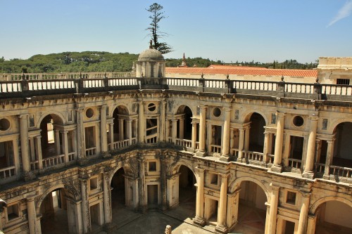 Foto: Claustro de D. Juan III del convento de Cristo - Tomar (Santarém), Portugal