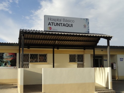 Foto: Centro medico de Atuntaqui - Atuntaqui (Imbabura), Ecuador