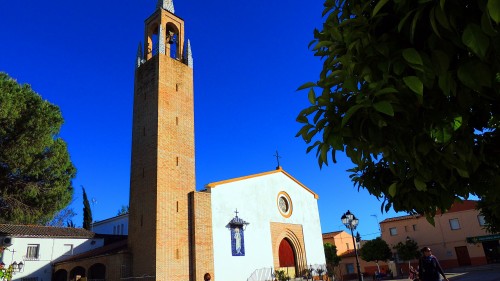 Foto: Iglesia - Trajano (Sevilla), España