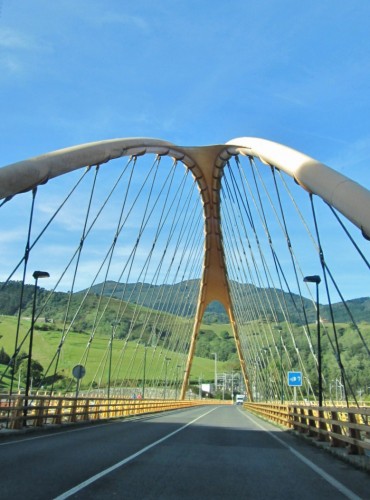 Foto: Puente sobre el Deba - Mutriku (Gipuzkoa), España