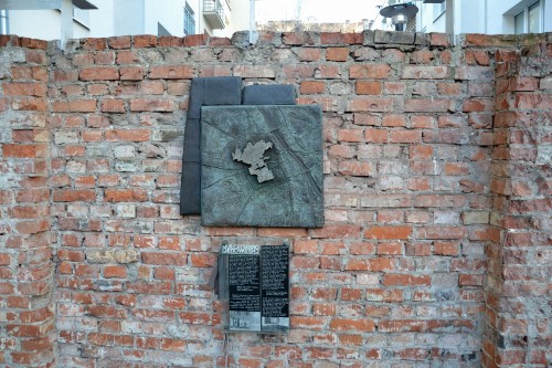 Foto: The Ghetto Wall and Jewish Heritage - Muro Gueto Varsovia - Varsovia (Masovian Voivodeship), Polonia
