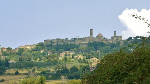 Foto: Vista del pueblo - Volterra (Tuscany), Italia