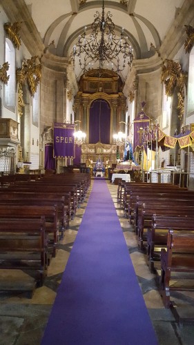 Foto: Interior de iglesia - Guimaraes (Braga), Portugal