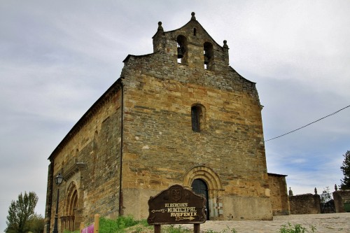 Foto: Iglesia de Santiago - Villafranca del Bierzo (León), España