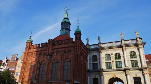 Foto: Dwór Bractwa św. Jerzego obok Złotej Bramy - Gdańsk (Pomeranian Voivodeship), Polonia