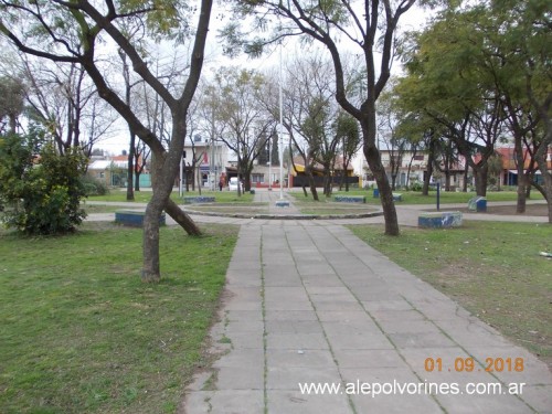 Foto: Plaza - Los Polvorines (Buenos Aires), Argentina