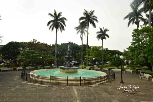 Foto: Fuente Parque Central De Heredia - Heredia, Costa Rica