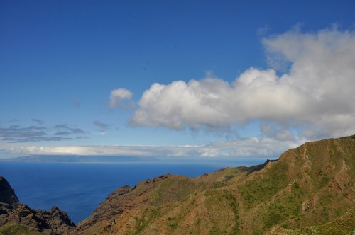 Foto: Panoramica al fondo La Gomera - Masca (Santa Cruz de Tenerife), España