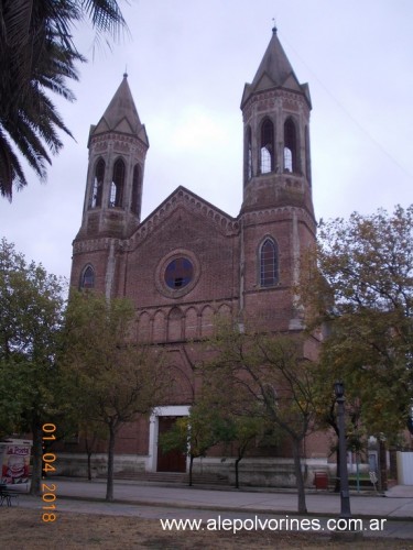 Foto: Iglesia Coronel Moldes - Coronel Moldes (Córdoba), Argentina