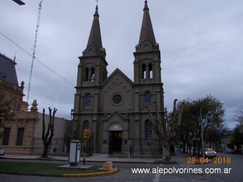 Foto: Iglesia Coronel Suarez - Coronel Suarez (Buenos Aires), Argentina