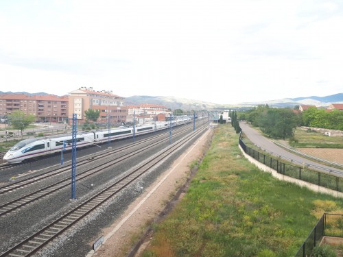 Foto: Tren ALVIA - Calatayud (Zaragoza), España